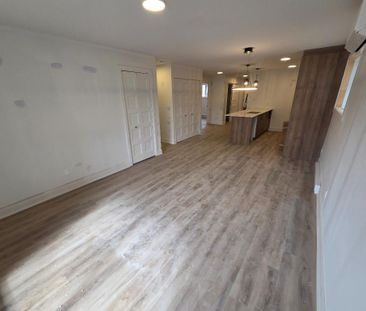 Logement 5 1/2 Neuf Haut de Gamme secteur La Prairie/Candiac - Photo 2