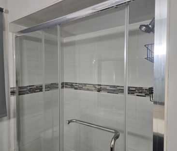 For Lease - 276 Pressed Brick Drive, Brampton, Ontario - Photo 4