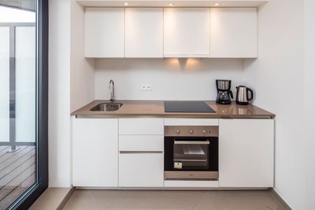 Lovely unfurnished studio for rent direct from the owner - Photo 2