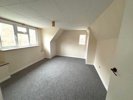 3 bedroom detached house to rent - Photo 5