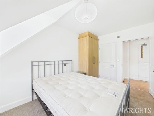 2 bedroom Apartment - Bridge Road, Welwyn Garden City - Photo 1