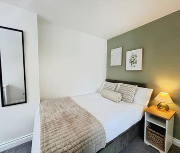 1 bedroom in a house share to rent - Photo 1
