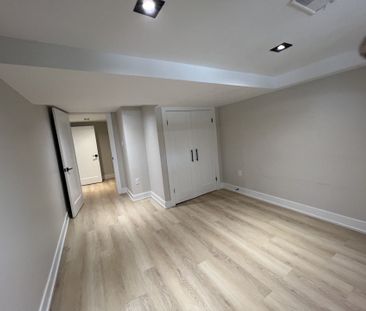 For Lease - 1026 Hedge Drive, Mississauga, Ontario - Photo 2