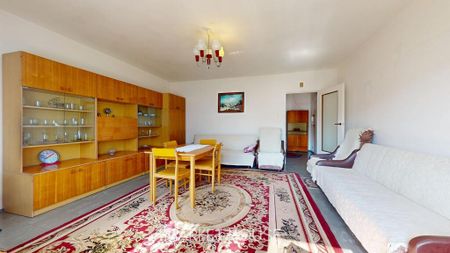 Rozkładowe mieszkanie w niskim bloku - Фото 2