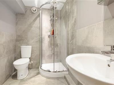 Lurline Gardens, SW11 - Photo 5