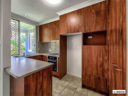 Modern Top Floor Apartment - Call Now to Inspect! - Photo 4