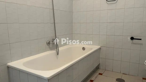 Piso en alquiler en Avenida de Galicia, 24 - Photo 1