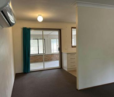 Tidy Three Bedroom in Oxley Vale - Photo 5