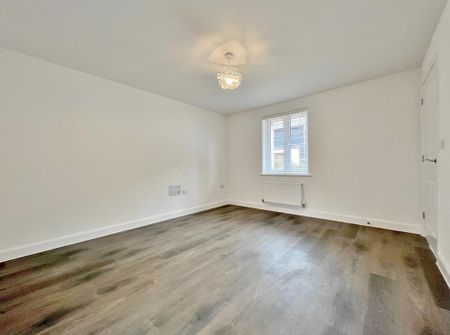 3 bedroom detached house to rent - Photo 2