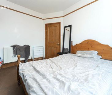 4 bedroom terraced house to rent - Photo 5