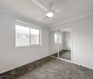 Brand New Fantastic Family Home - Photo 4