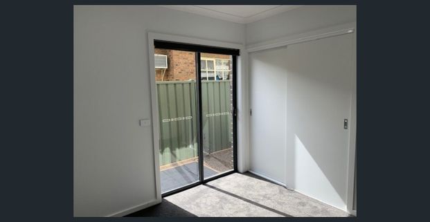 Reverse Living Townhouse - Photo 1