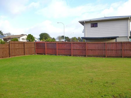 Manurewa Central - Photo 3