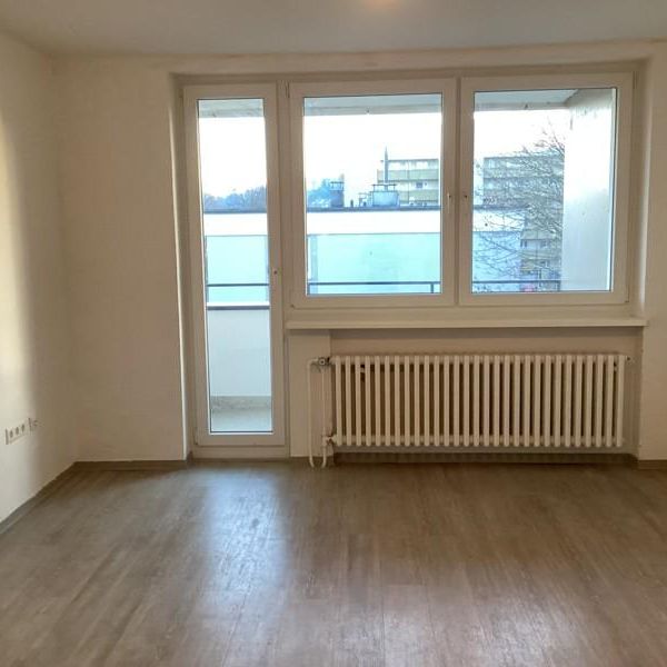 Geräumige 4-Zimmer-Wohnung in Uni Nähe - Photo 1