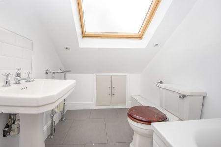 5 bedroom terraced house to rent - Photo 2