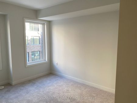 Condo Townhouse For Lease | W7403732 - Photo 5