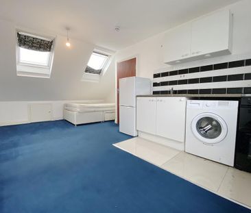 Studio to rent - Photo 3