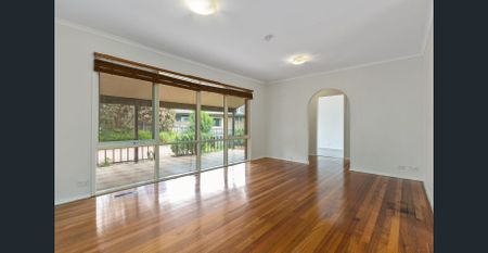 Spacious Family Home! - Photo 5