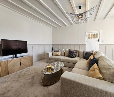 5 bedroom semi-detached house to rent - Photo 3