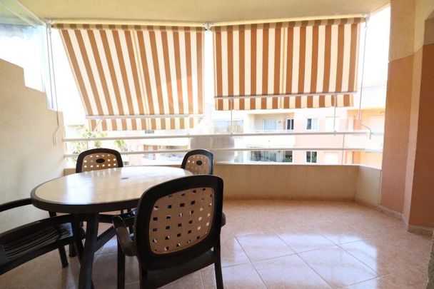 Apartamento con vista al mar en Campoamor . - Photo 1