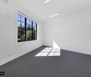 MGM MARTIN - TWO BEDROOM APARTMENT - Photo 5