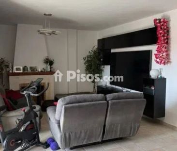 Chalet en alquiler en Urbanizaciones Balcó de Finestrat-Terra Marina - Photo 1