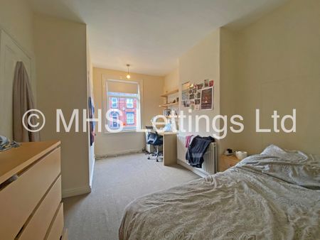 4 Bedroom Mid Terraced House for rent in Beechwood Terrace - Photo 5