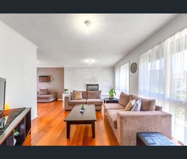 Spacious Four-Bedroom Family Home with Multiple Living Areas! - Photo 2
