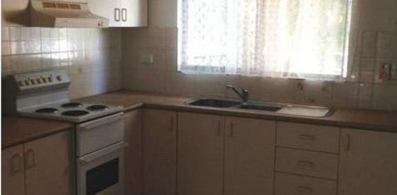 Neat & tidy 2 Bedroom Unit in Driver - Photo 2