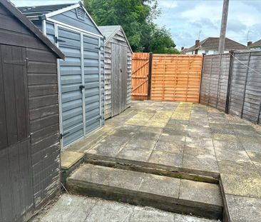 2 bedroom maisonette to rent - Photo 5