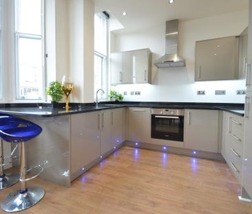 3 bedroom flat to rent - Photo 1