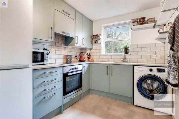 Croftongate Way, London, SE4 - Photo 1