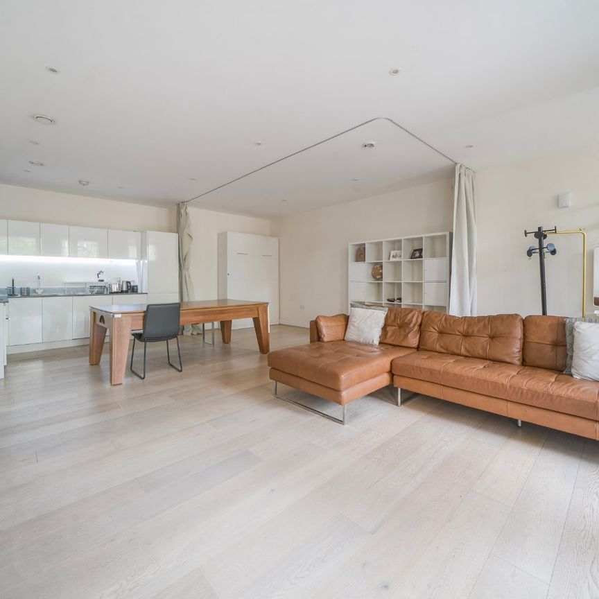 Vencourt Place, Ravenscourt Park, Hammersmith, London, W6 - Photo 1