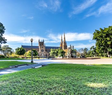 3 Bedroom Apartment with Hyde Park Views - Photo 1