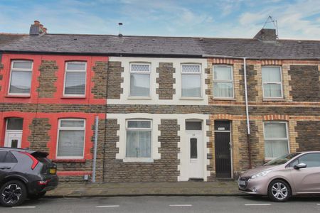 2 bedroom terraced house to rent - Photo 2
