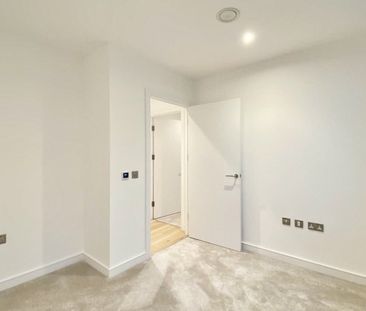 Grant Road, London - Photo 5