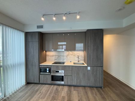 For Lease - 8 Interchange Way Unit# 2612, Vaughan, Ontario - Photo 5