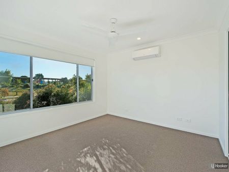 Large 4 Bedroom Home - Photo 5