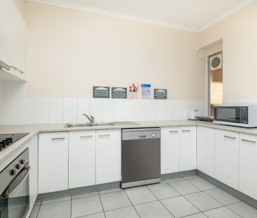 279 Wyndham Street, SHEPPARTON VIC 3630 - Photo 3