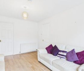 Sutcliffe Road, Anniesland, Glasgow, G13 - Photo 4