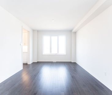 For Lease - 4 Mayflower Garden, Adjala-Tosorontio, Ontario - Photo 3