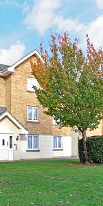 Lloyd Close, Cheltenham, Gloucestershire - Photo 4