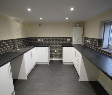 3 Bedroom Apartment for Rent - Photo 4