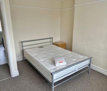 2 bedroom Flat to rent in Hawkeys Lane, North Shields, Tyne and Wear - Photo 6