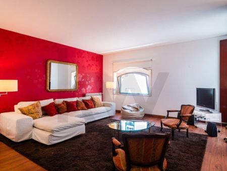 1 room luxury Apartment for rent in Misericórdia, Lisbon - Photo 4