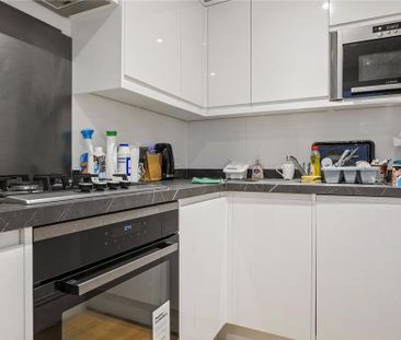 1 bedroom penthouse to rent - Photo 1