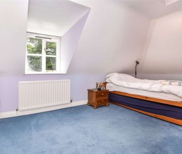 Substantial home occupying a popular position in the village of Fra... - Photo 5