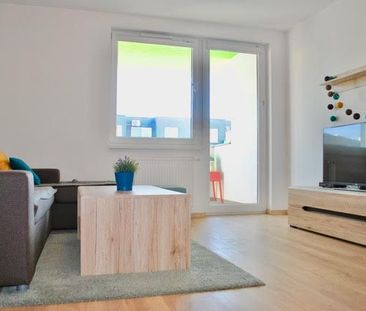 Prenajmeme kompletne zariadený 2-izbový 53m2 byt s loggiou, pivnico... – Fotografia 2