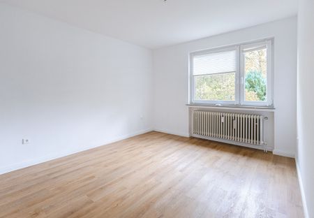 Idyllisch Wohnen zwischen den Seen: Gut geschnittene 4-Zimmer-Wohnung mit Terrasse - Photo 2