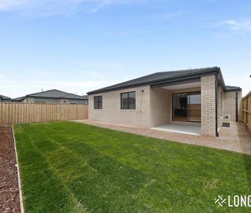 Contemporary Comfort In Manor Lakes - Photo 1